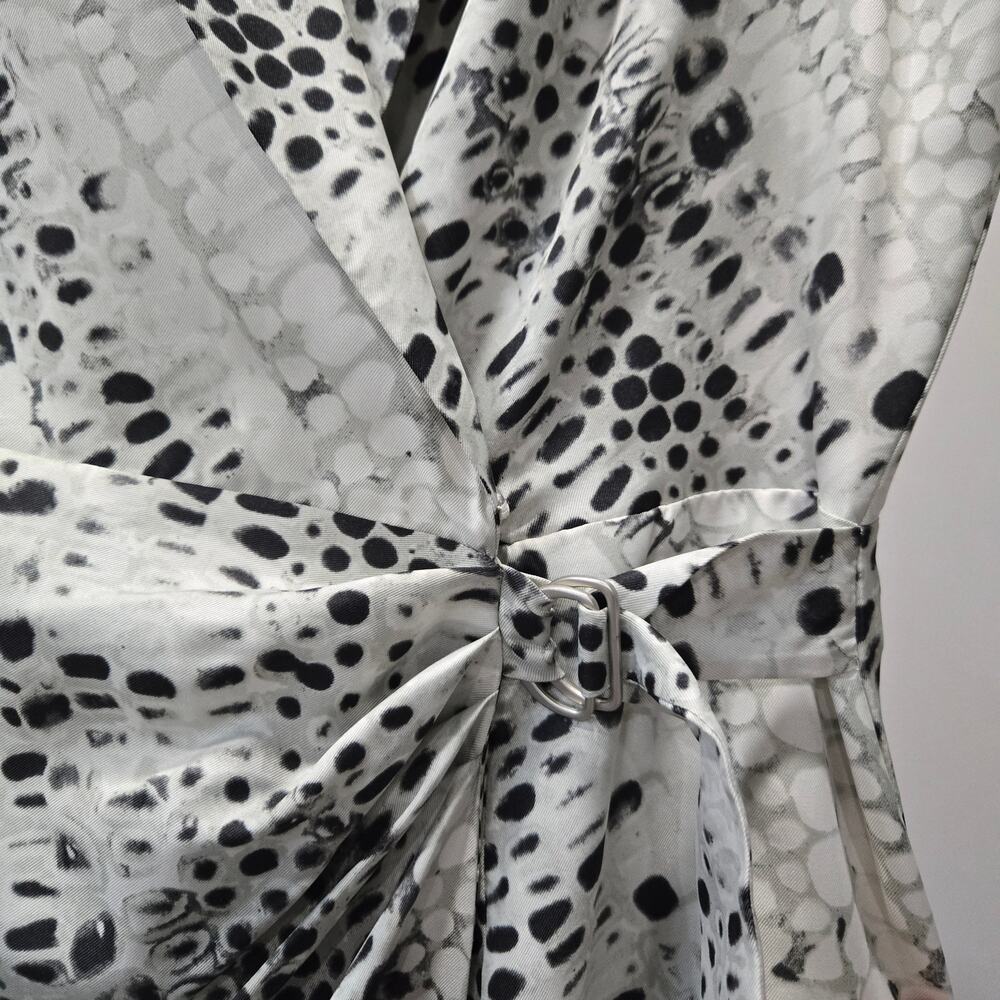 Calvin Klein Sleeveless Belted Faux Wrap Dress Career Wear Snake Print‎ Gray 12 - Picture 4 of 9